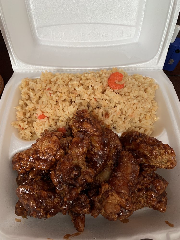 Manchu New Orleans chicken wing with shrimp fried rice
