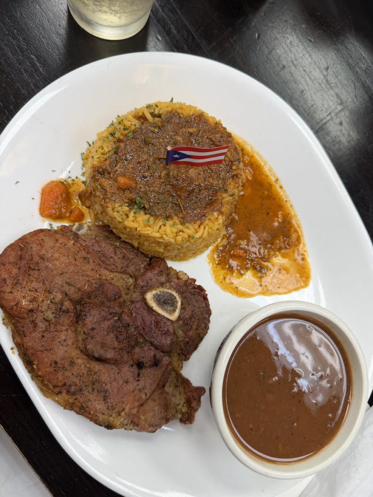 Mis Raices Restaurant - Chuleta