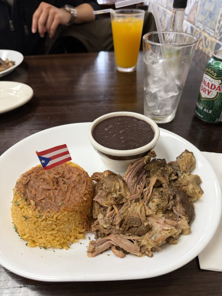 Mis Raices Restaurant - Pernil