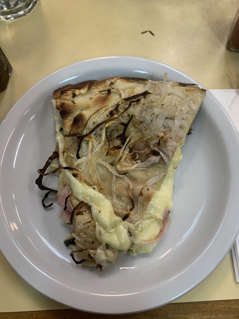 Güerrín - fugazzetta slice 