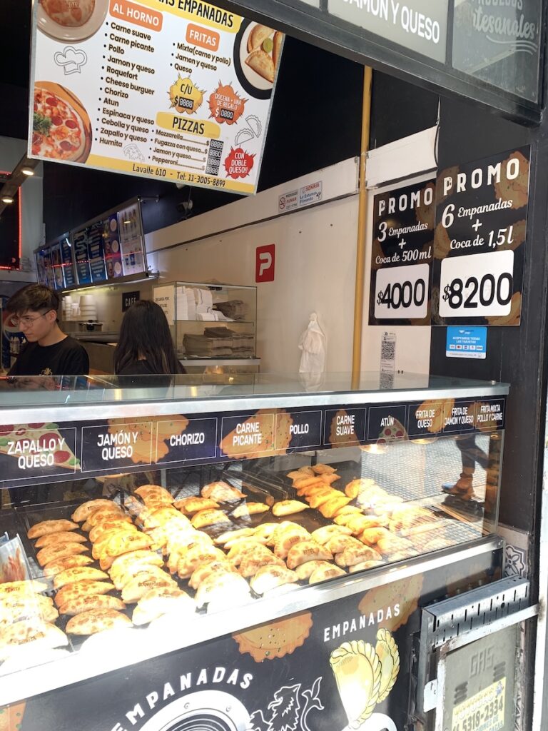 Empanadas KRYSS FOODS - Empanada display