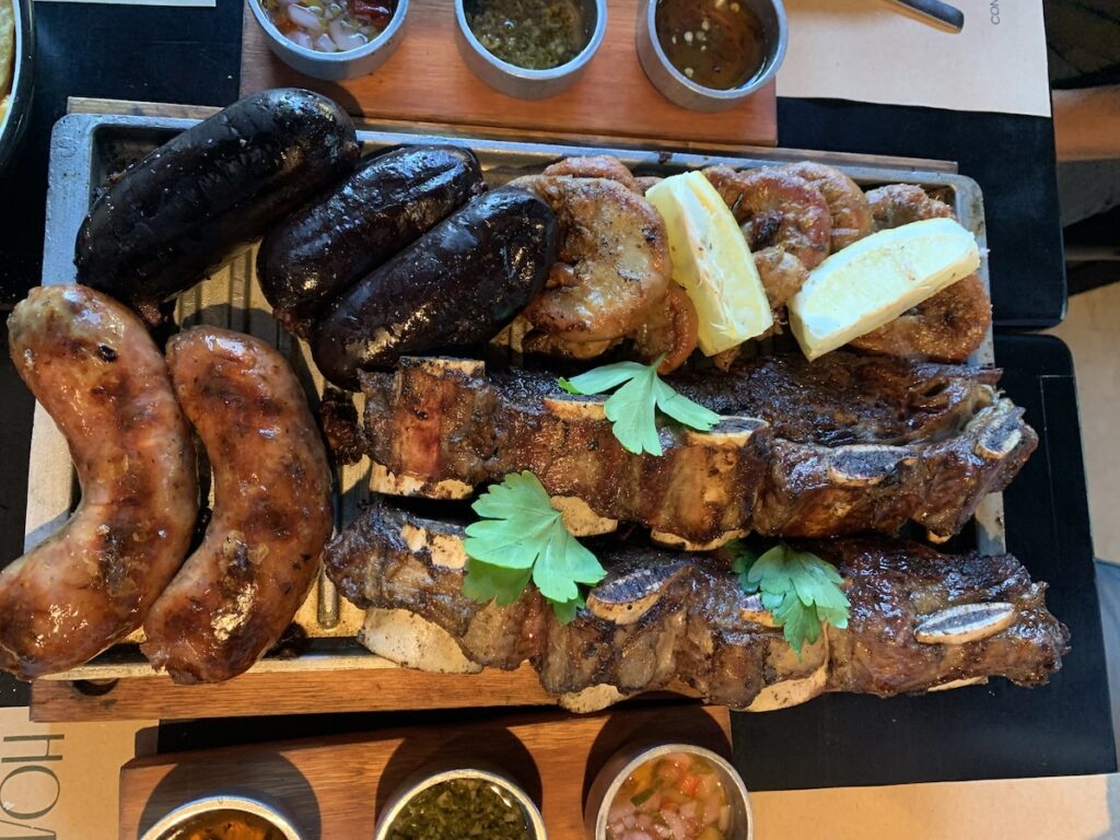HOMERO PARRILLA - Asado platter